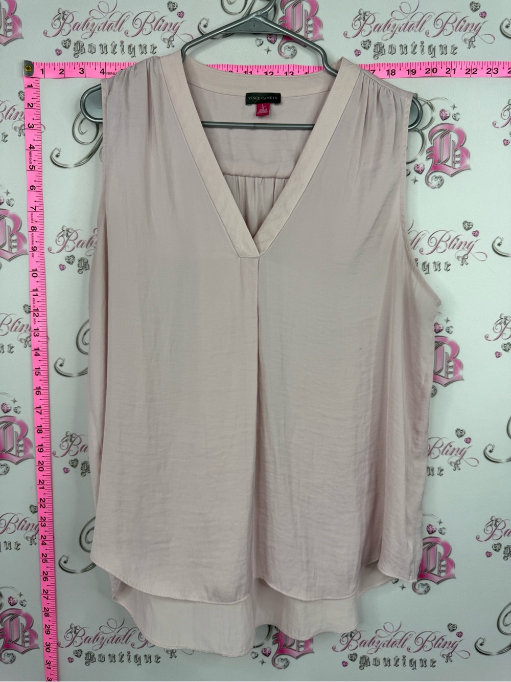 Vince Camuto tank top flowy Soft Blush V-Neck Layered Camisole